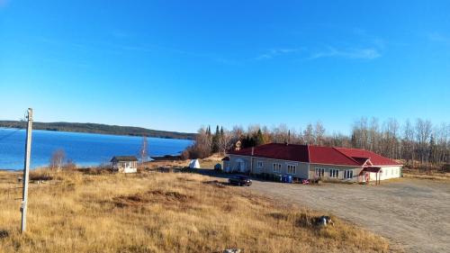 auberge-exterior-new